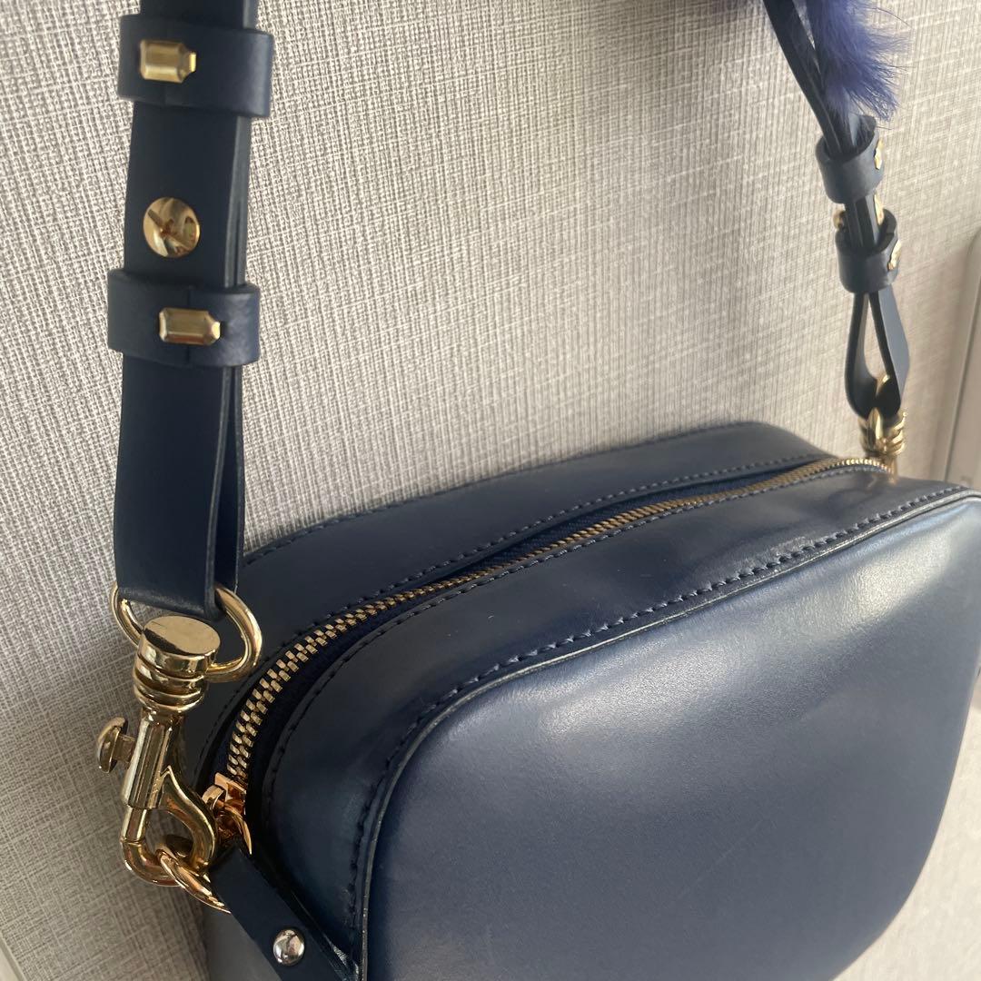 IACUCCI イアクッチ ファーストラップ　ショルダーバッグ　イタリア製