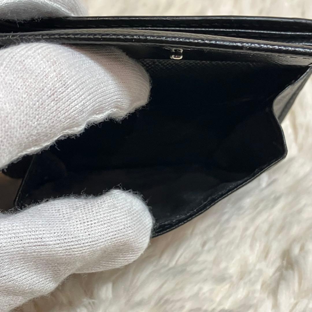 ✨美品✨ PRADA サフィアーノ 二つ折り財布 フィアーノレザー 黒