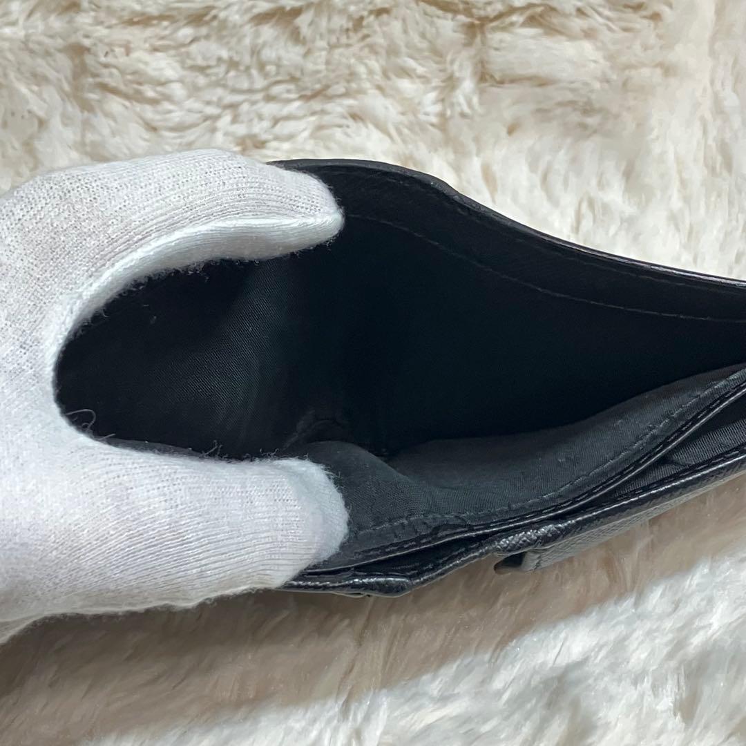 ✨美品✨ PRADA サフィアーノ 二つ折り財布 フィアーノレザー 黒