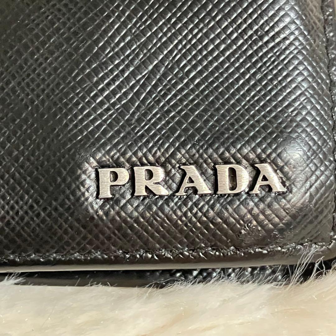 ✨美品✨ PRADA サフィアーノ 二つ折り財布 フィアーノレザー 黒
