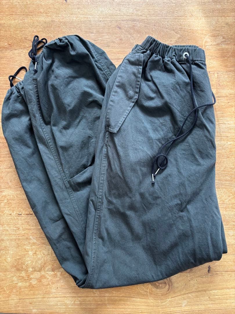 THE SHISHIKUI■パラシュートパンツ ブラック　Sサイズ