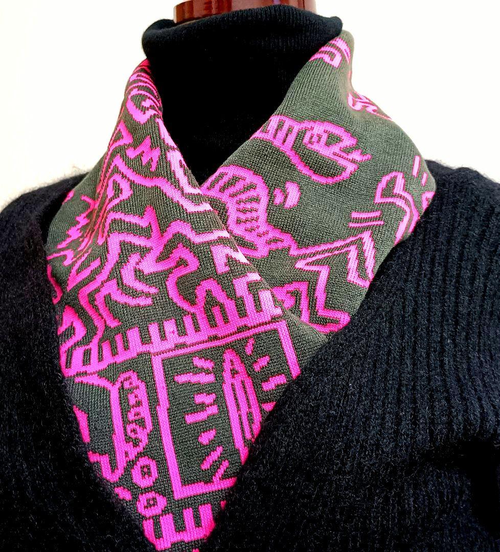 80年代ワールズエンド・キースヘリング/マフラー