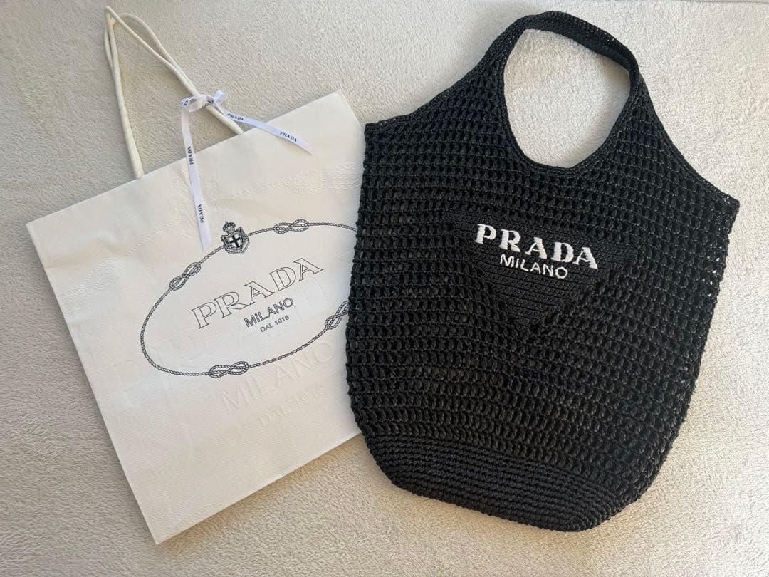 PRADA　プラダ　ラフィアトートバッグ