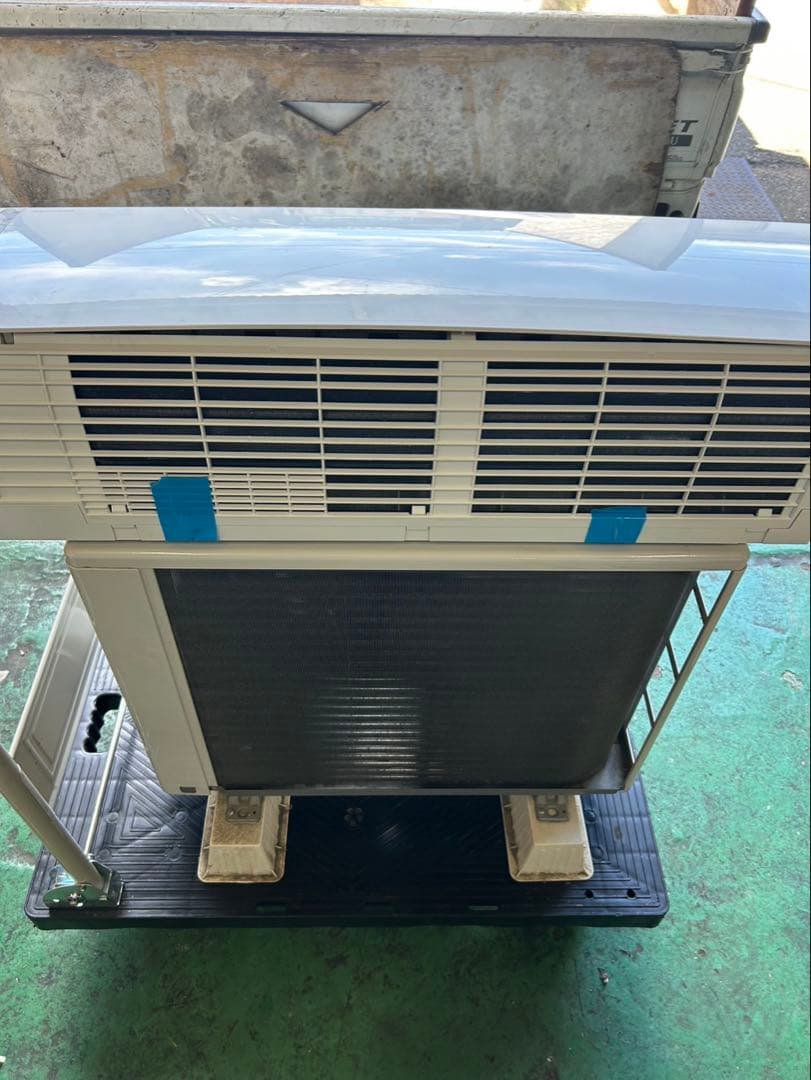 大阪府引取り可　CORONA ルームエアコンCSH-N2220R 2020年製