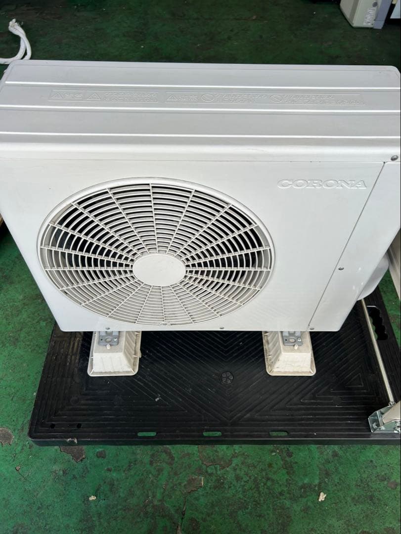 大阪府引取り可　CORONA ルームエアコンCSH-N2220R 2020年製