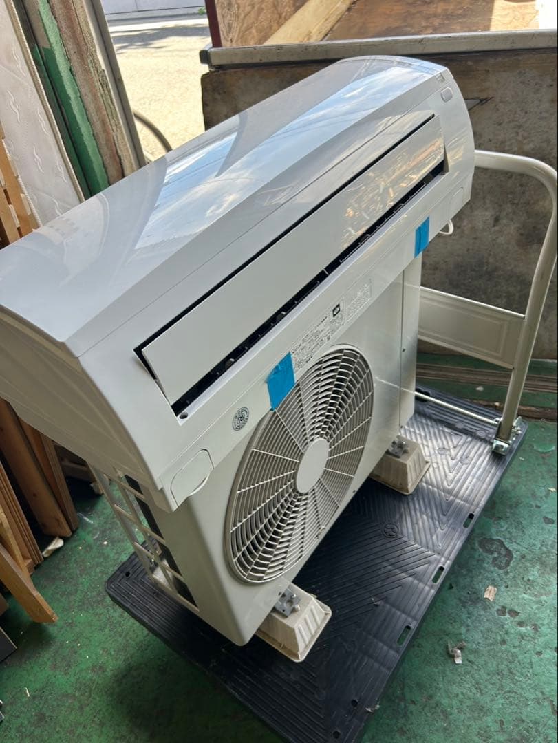 大阪府引取り可　CORONA ルームエアコンCSH-N2220R 2020年製