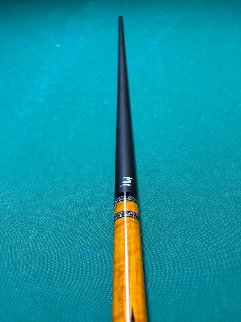 【ユニロック対応】1/2分割 ビリヤードキュー オレンジ×黒 炭素繊維シャフト