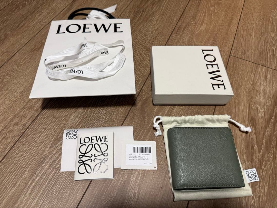LOEWE ロエベ 二つ折り財布 バイフォールド カーキ