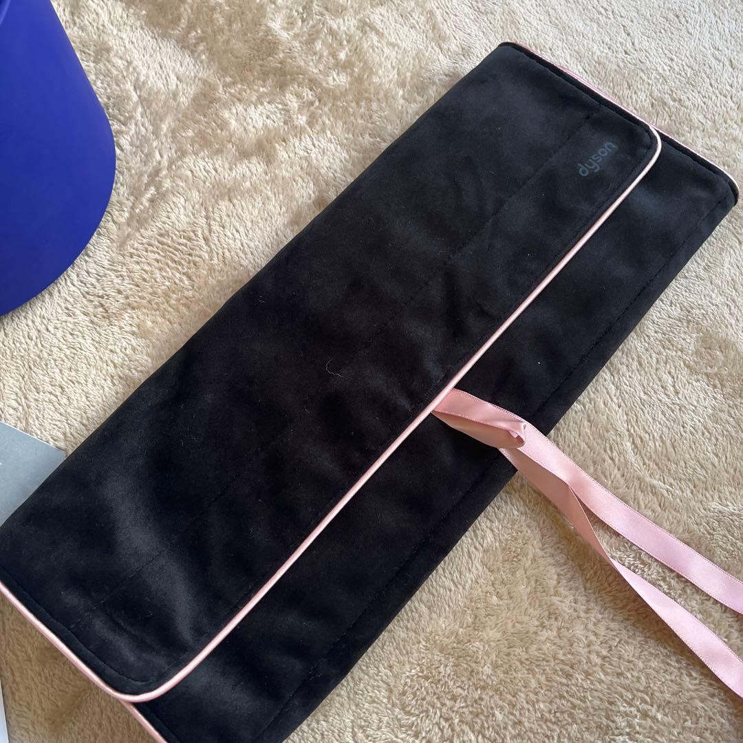 Dyson Supersonic ヘアドライヤー 付属品付き