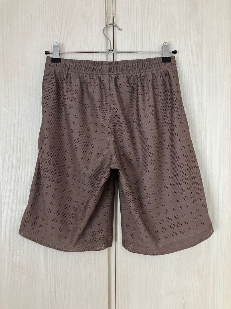 【超美品】BabolaTのテニスウェア（Tシャツ&パンツ）｜ベージュ×ブラウン