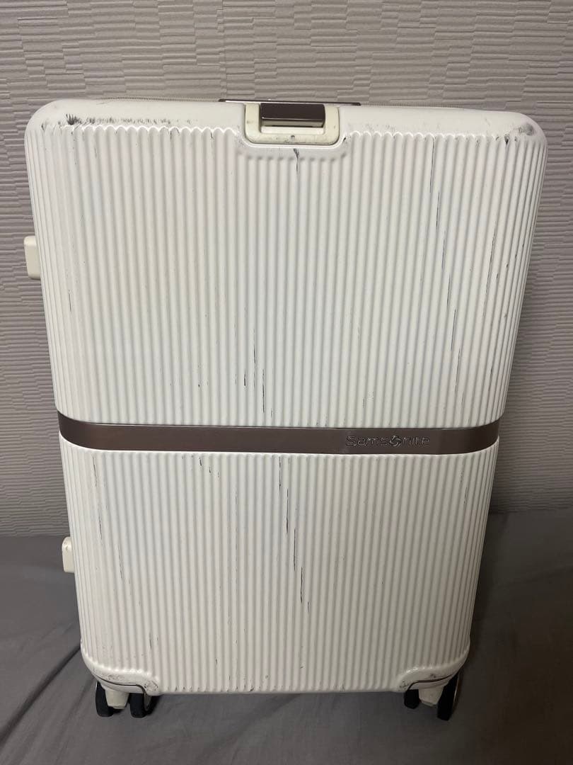 サムソナイト ミンター スピナー55 アイボリー チャック故障 機内持ち込み