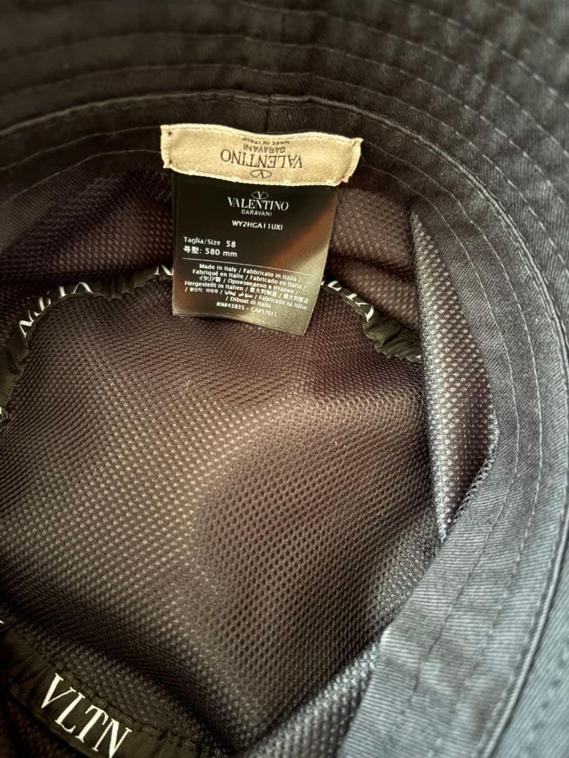 VLTN ブラック バケットハット