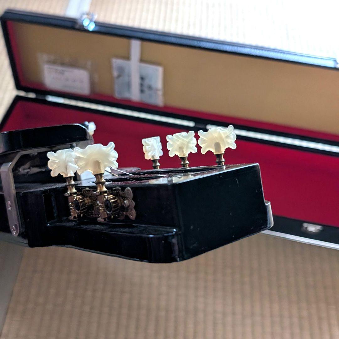 大正琴 琴伝流 白鷺 エレクトリック 漆塗り 螺鈿細工