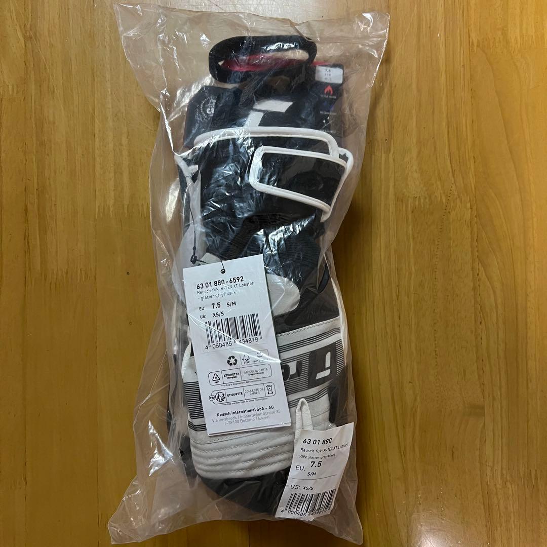 【新品タグ付】　スキー グローブ　　ロイッシュ