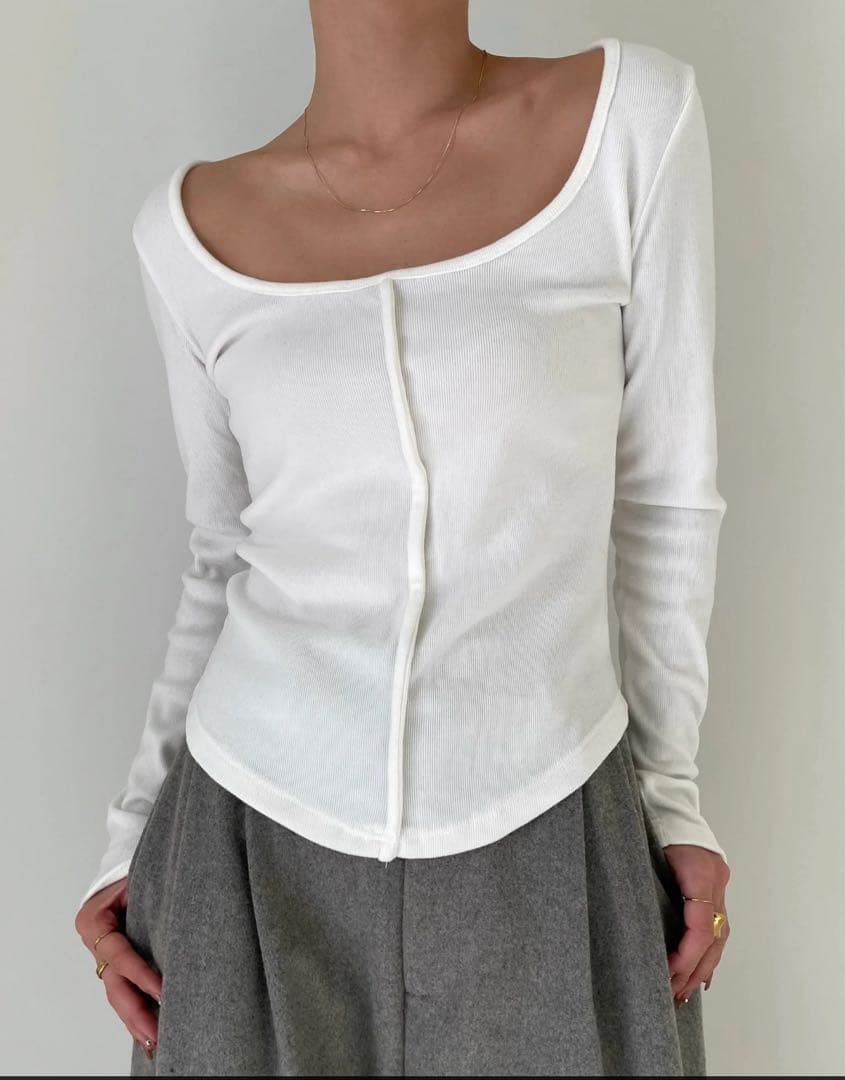 トップス efu BRUSHED SQUARE NECK TOP