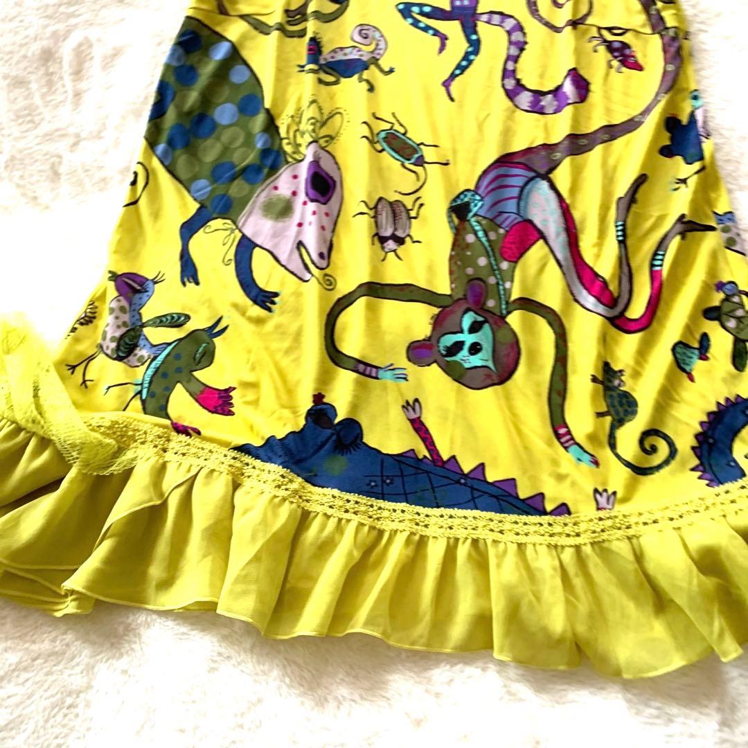 サマンサトクコ　プレミアム　レース、すそフリルいっぱい。バックサービス