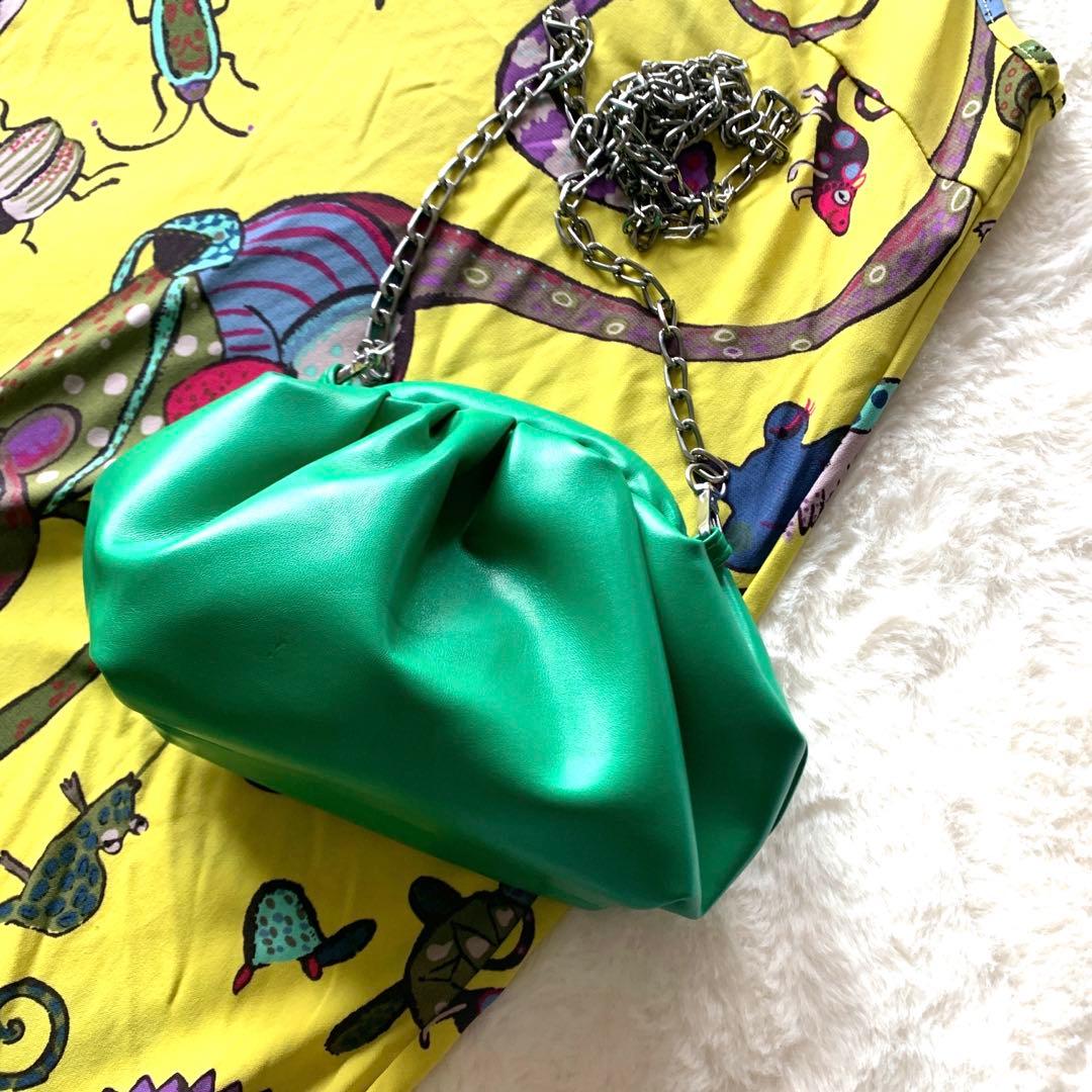 サマンサトクコ　プレミアム　レース、すそフリルいっぱい。バックサービス