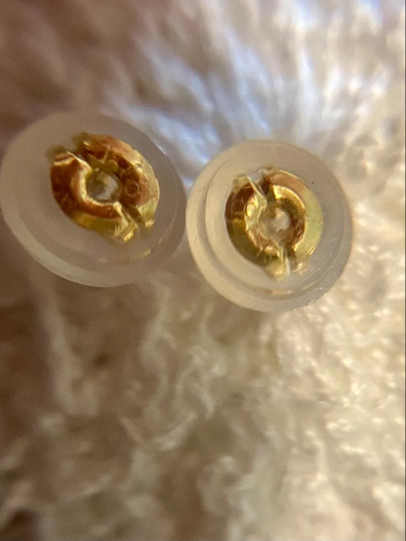 K18＊ルビーピアスです