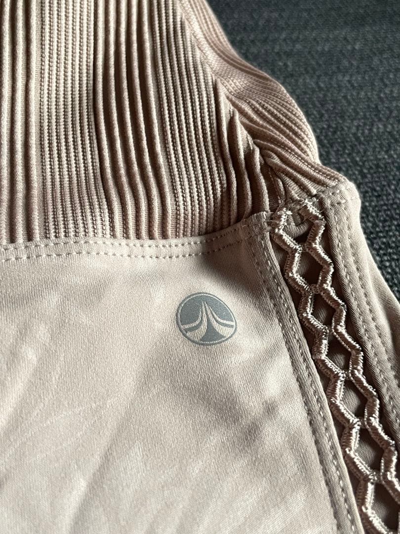 SUKALA エンボスレギンス モカ Lサイズ