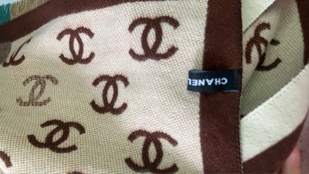 CHANEL ロゴマフラー ベージュ/ブラウン