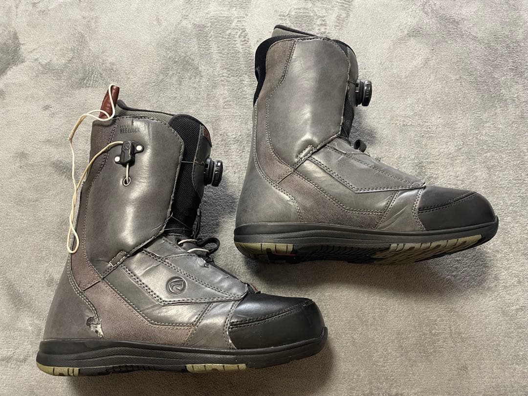 ★ FLOW TRACER スノーボードブーツ BOA ヒールロック 28cm