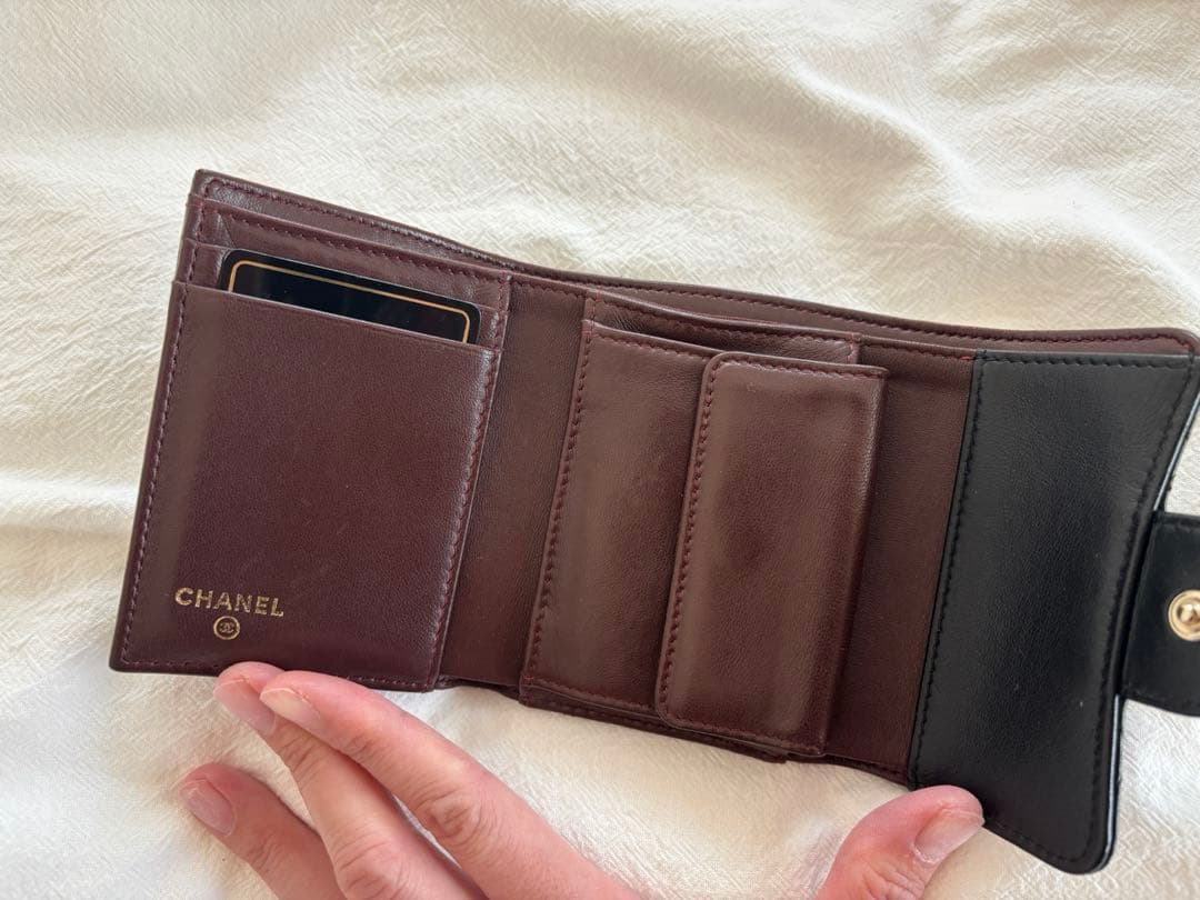 ゆーかCHANEL 三つ折り財布 ブラック