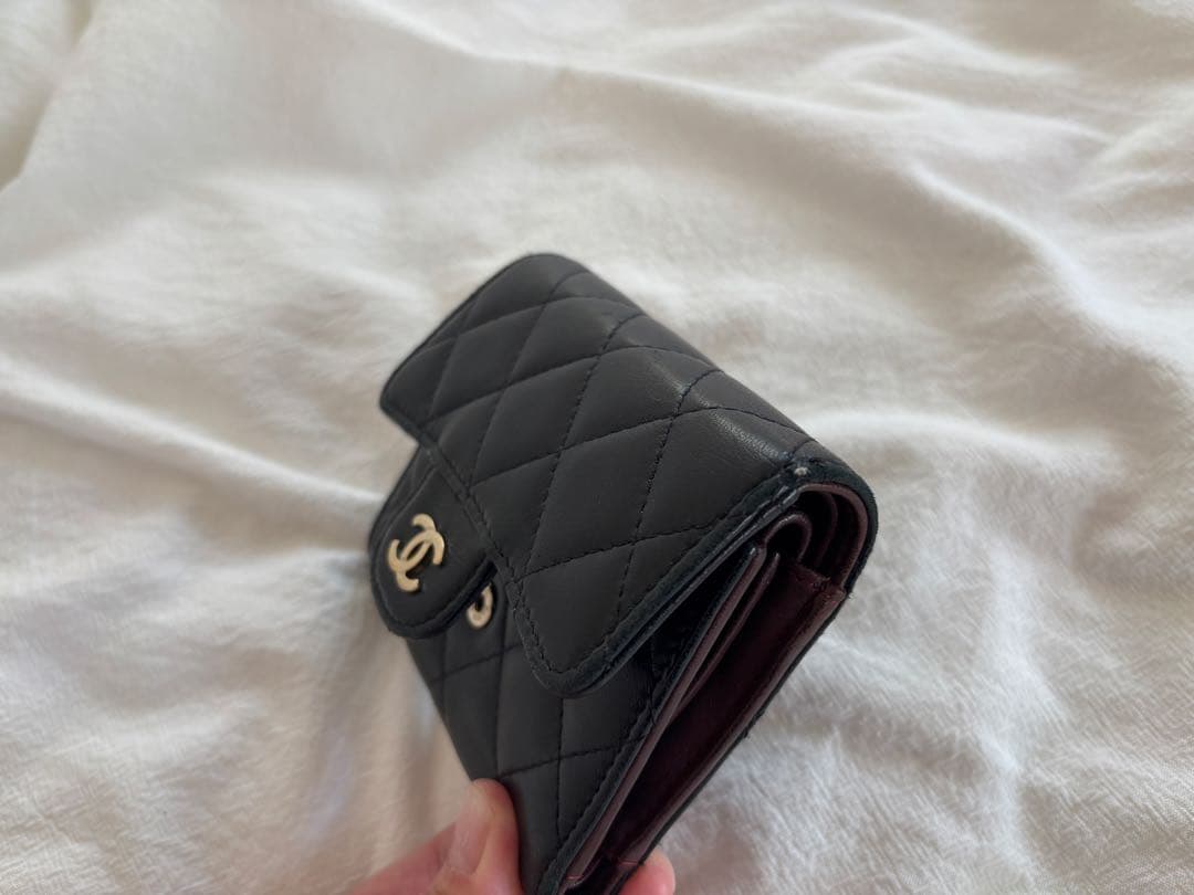 ゆーかCHANEL 三つ折り財布 ブラック