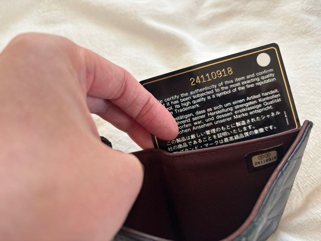 ゆーかCHANEL 三つ折り財布 ブラック