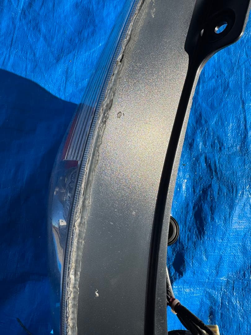 トヨタ アクア純正テールランプ 左側のみ