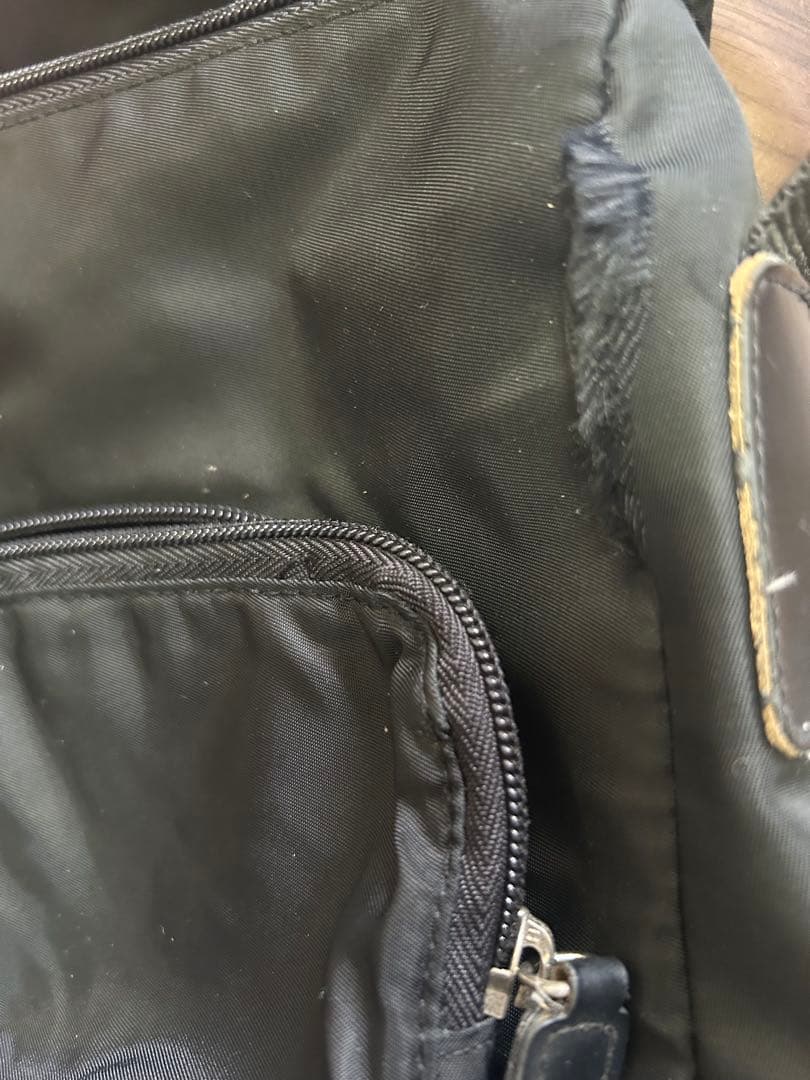 PRADAショルダーバッグ