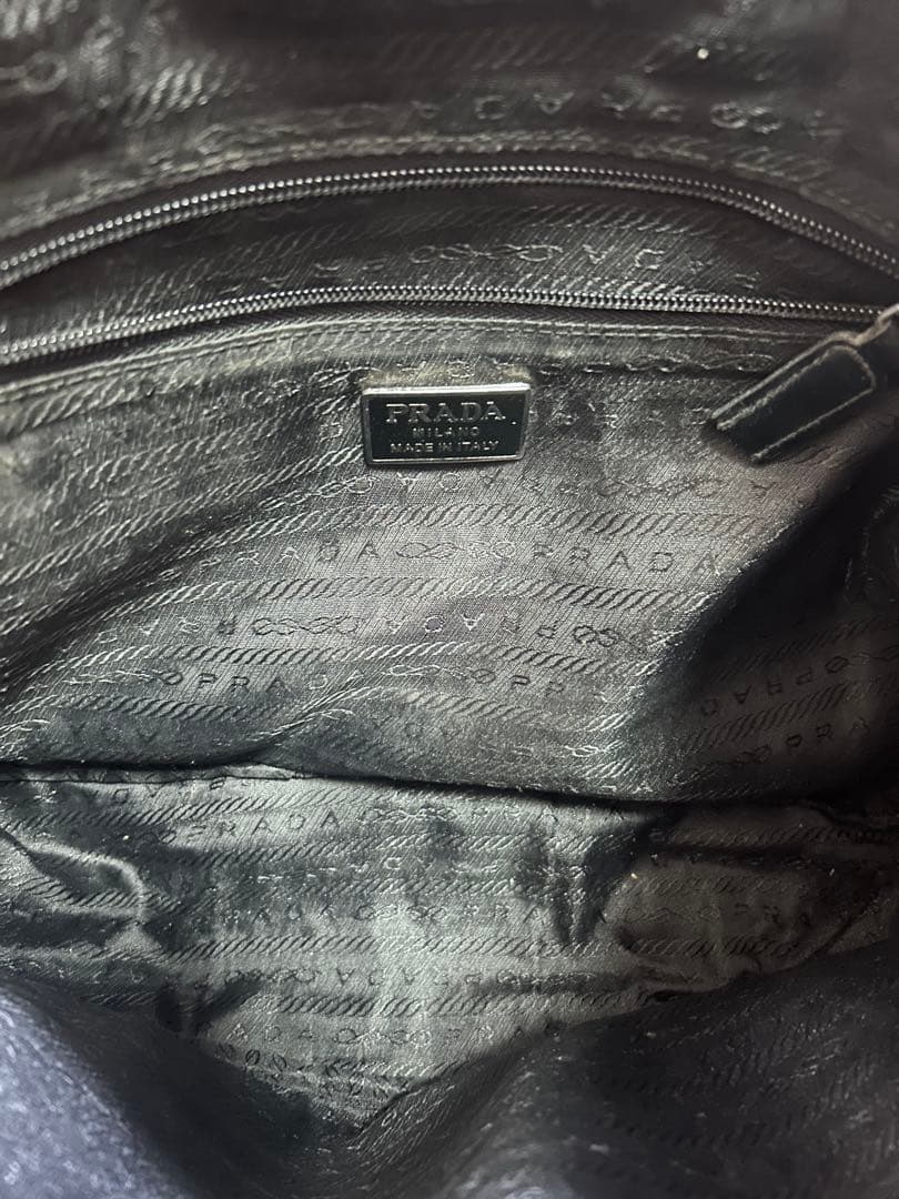 PRADAショルダーバッグ