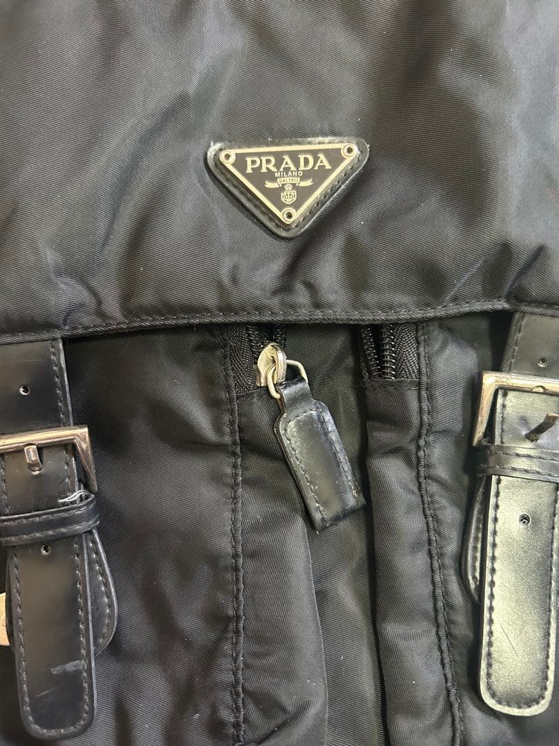 PRADAショルダーバッグ