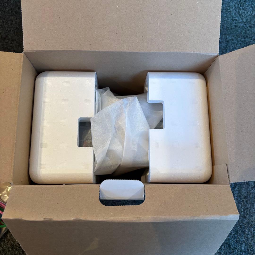 【新品未使用品】パイオニア カロッツェリア 楽ナビ AVIC-RZ303II