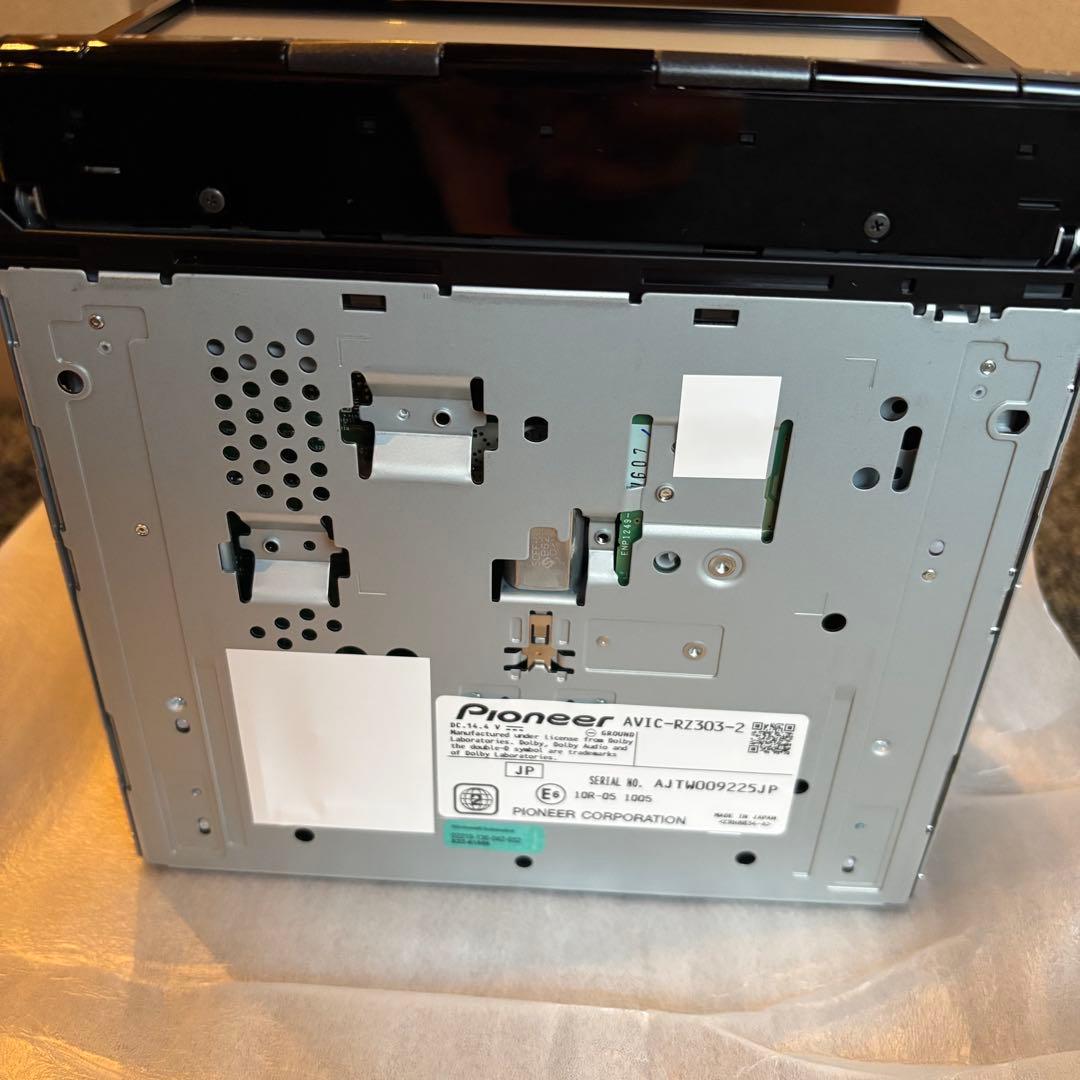 【新品未使用品】パイオニア カロッツェリア 楽ナビ AVIC-RZ303II