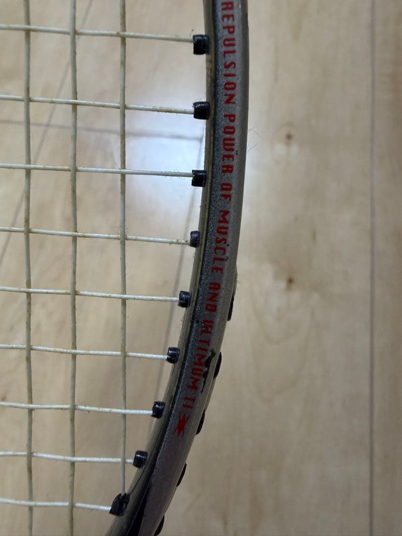 YONEXバドミントンラケット　カーボネックス30