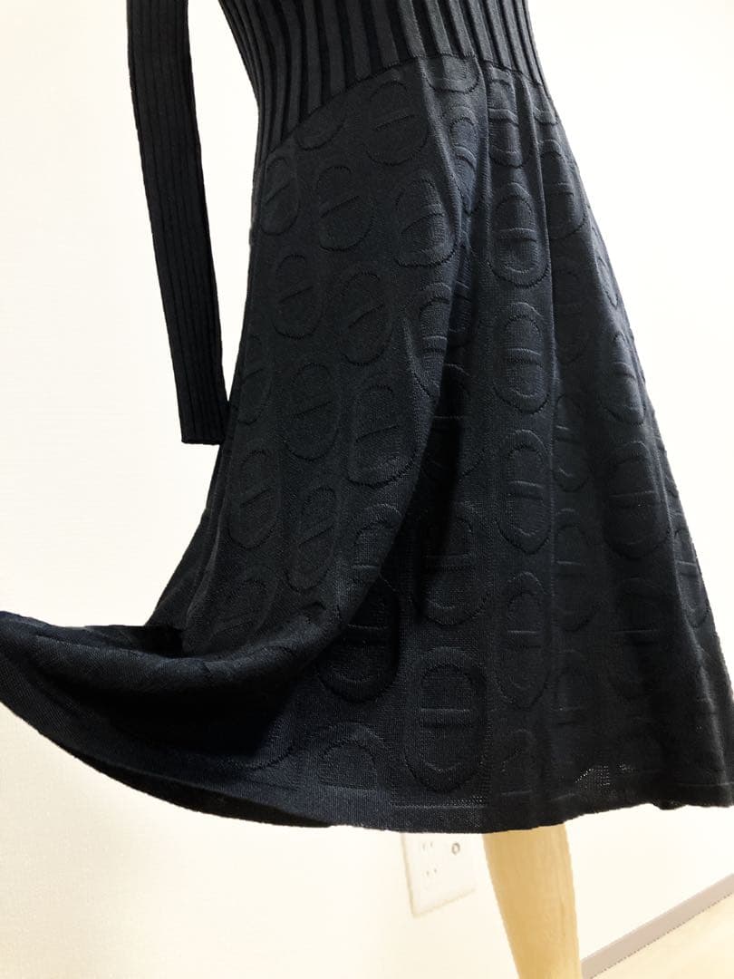 極美品　HERMES シェーヌダンクル　ワンピース　リブ　フレア　シルク　黒