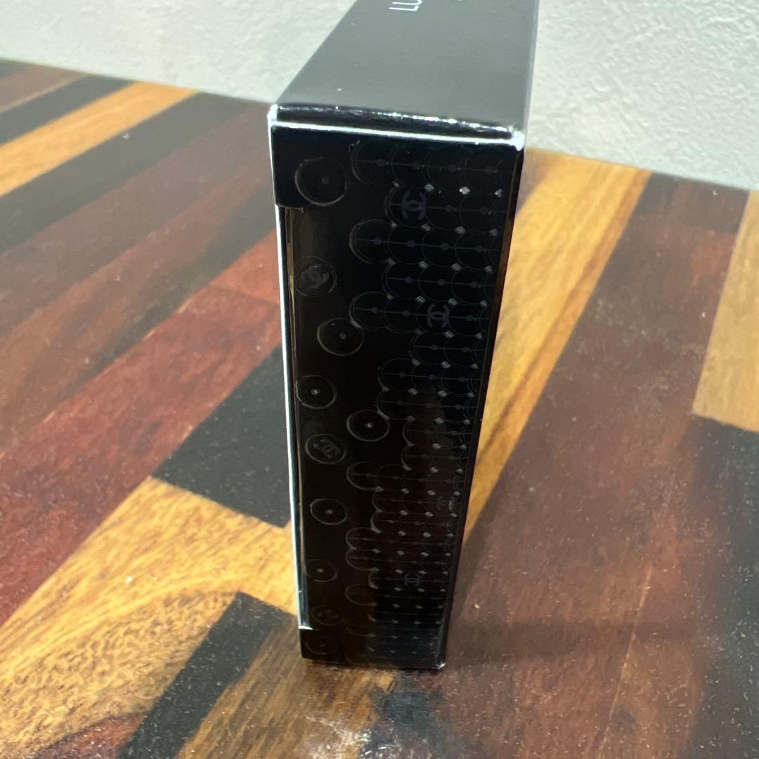 未使用品CHANEL 2023年 アイシャドウパレット 限定版