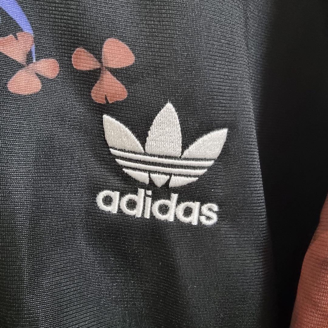 [未使用品]アディダス　レディース　ジャージ　トラックトップ　ジャケット　花柄