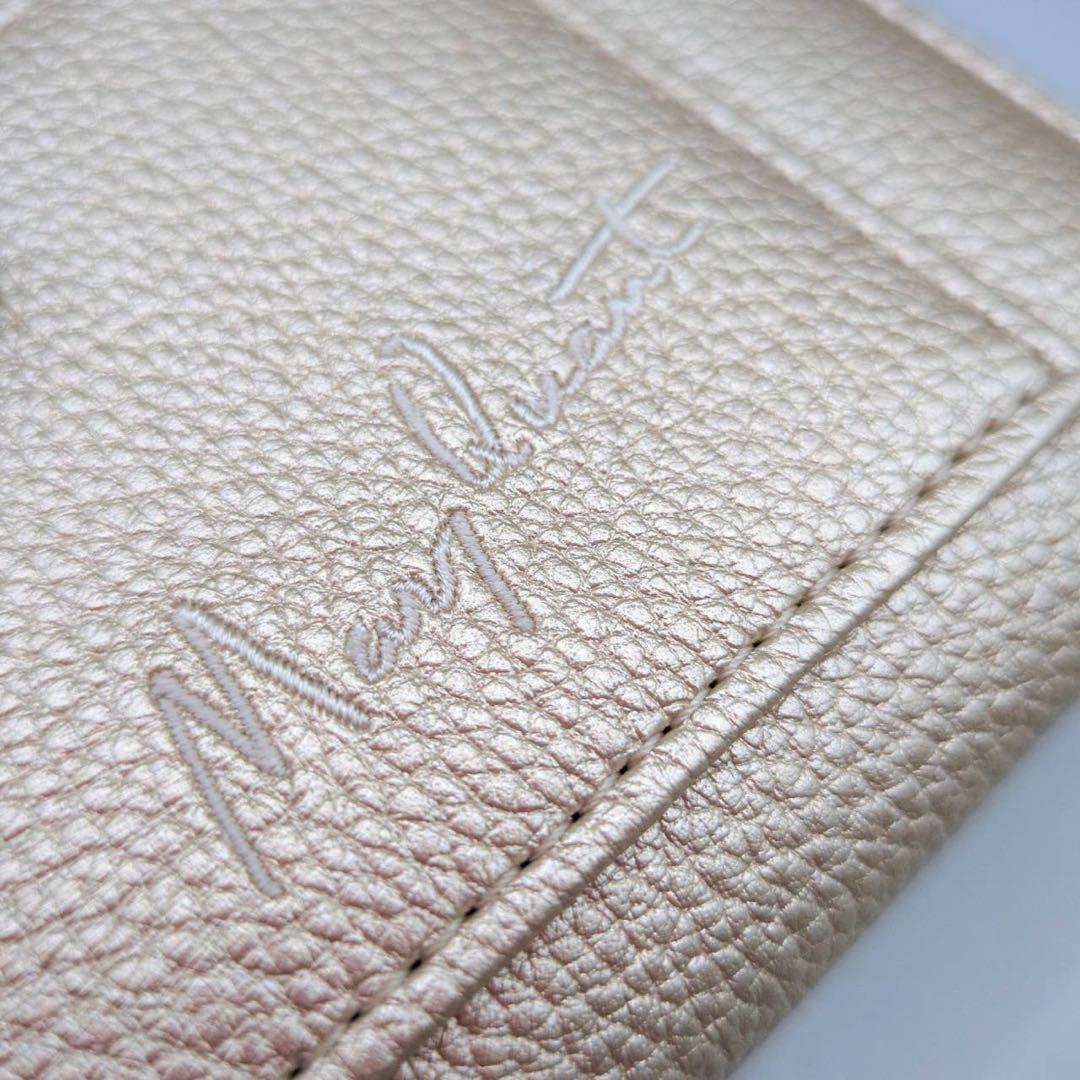 MARY QUANT マリークワント　ゴールド 二つ折り財布