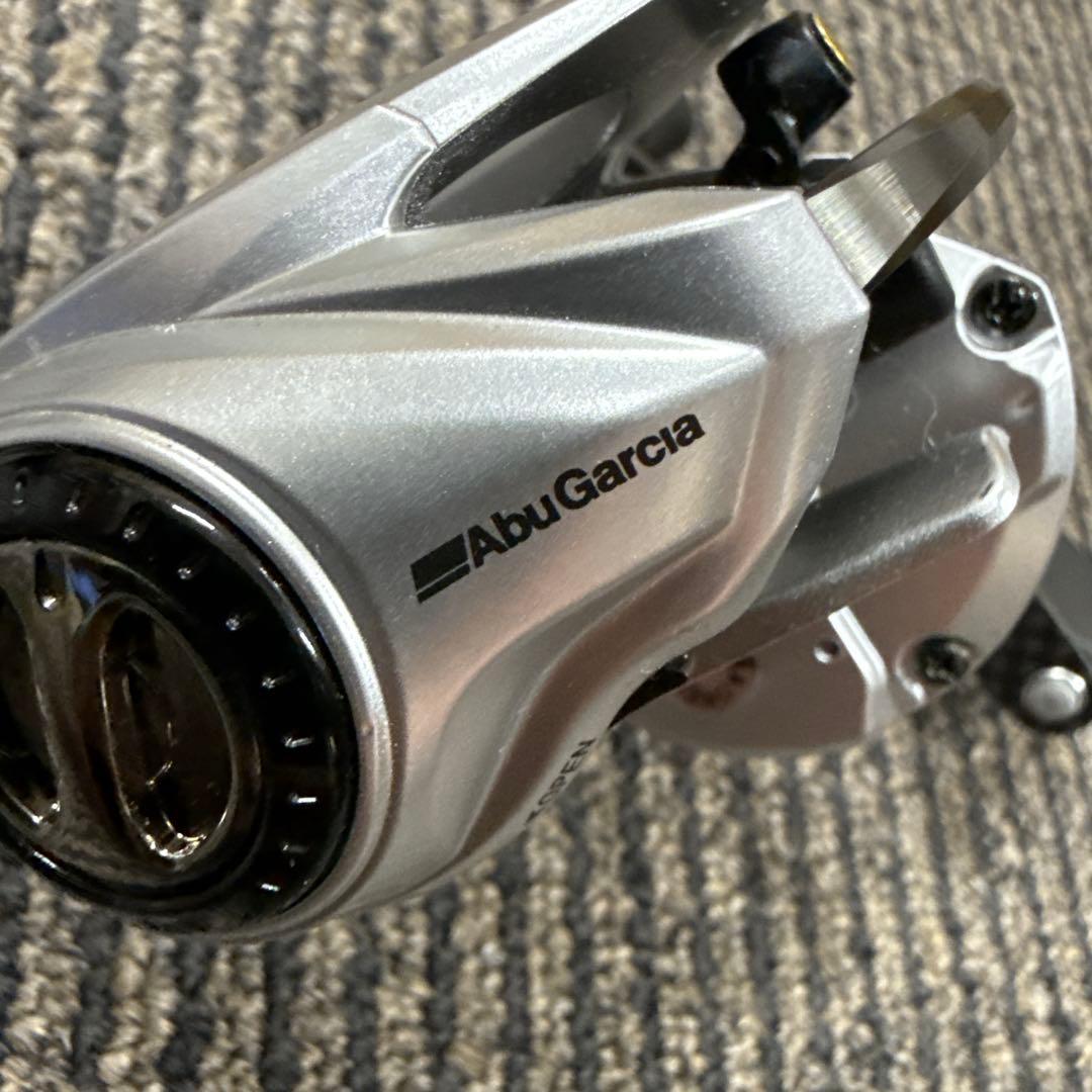 アブ　ゼノン MG7 左ハンドル　Abu Garucia ZENON MG7-L