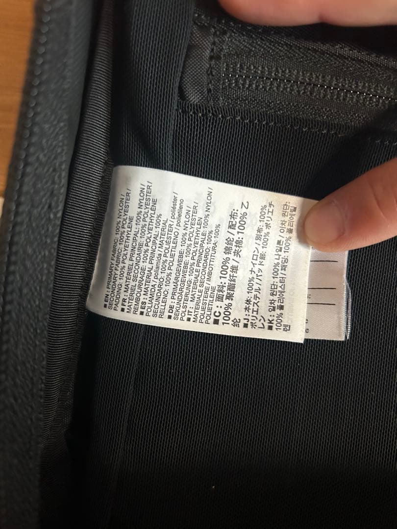 【美品】国内正規品 アークテリクス アロー16 ブラック×ゴールド 廃盤カラー