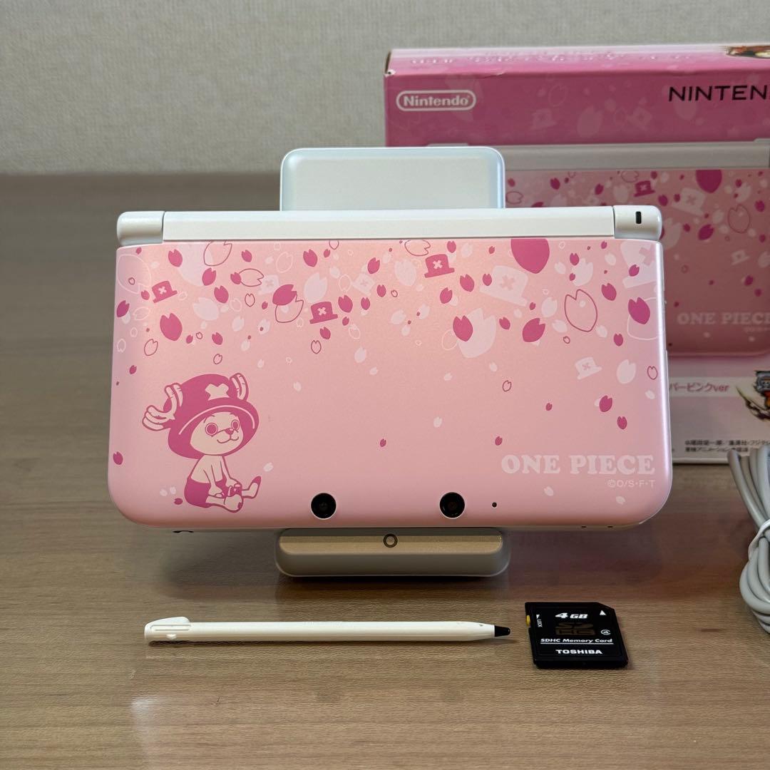 6-058 ニンテンドー3DS LL ワンピース チョッパーピンク 箱付き