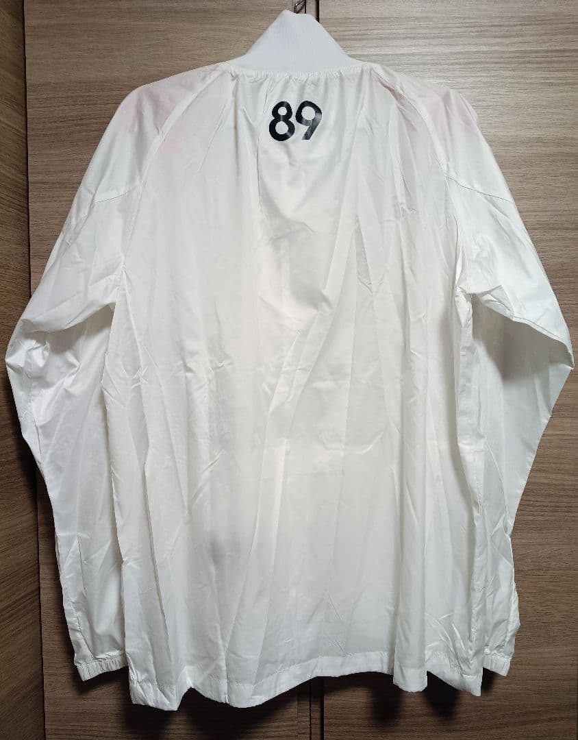 新品　パーリーゲイツ　ウィンドブレーカー　サイズ：４　ウィンブレ