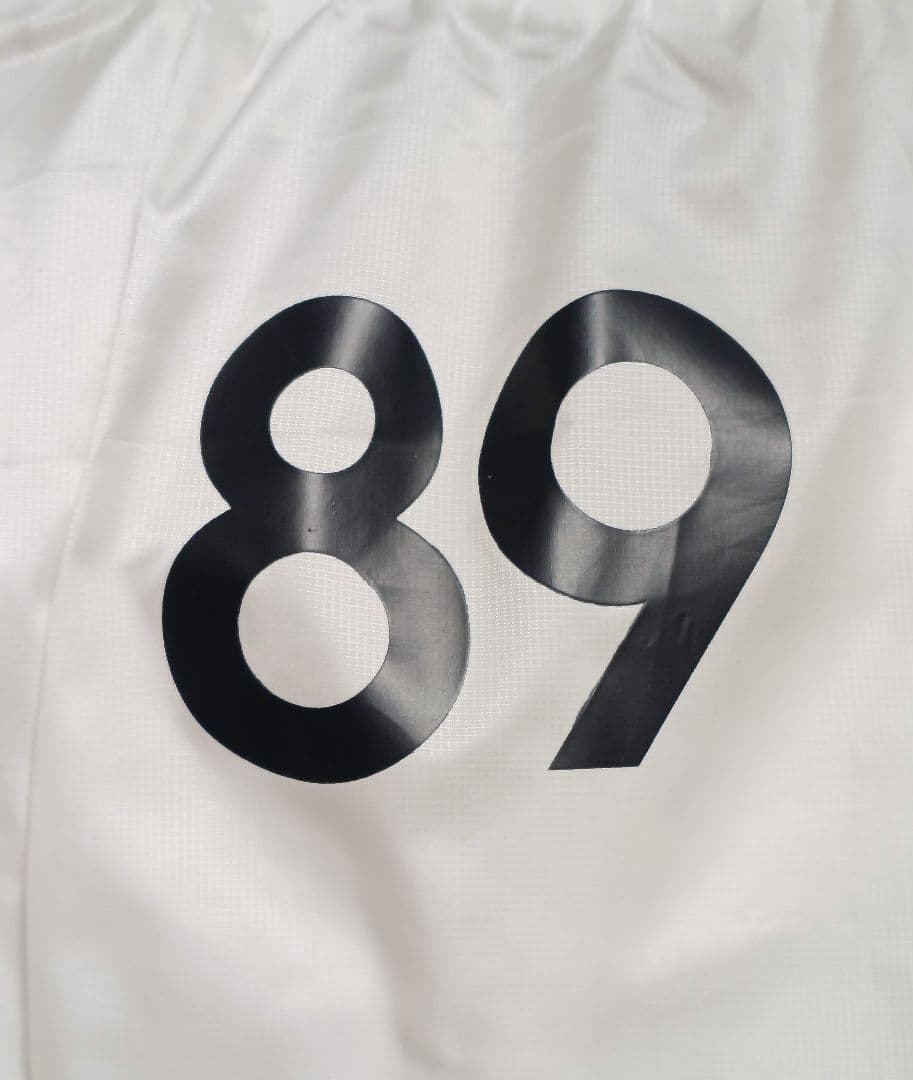 新品　パーリーゲイツ　ウィンドブレーカー　サイズ：４　ウィンブレ