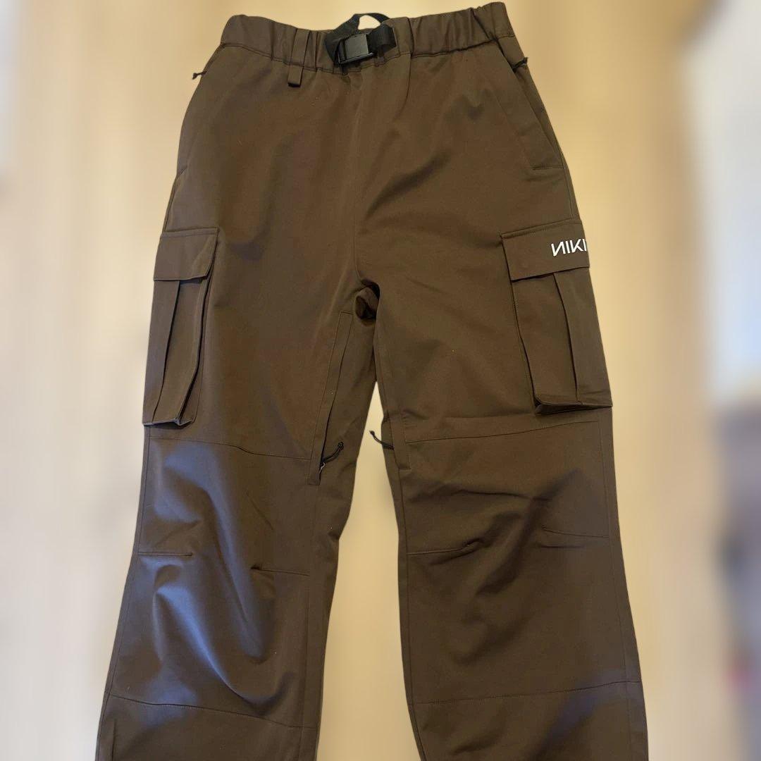 今期モデルNIKTA ニキータ　スノーボードウェアセット