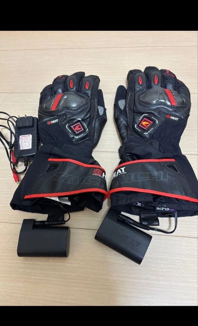 RSタイチ e-HEAT電熱グローブ バッテリー充電器付 XLサイズ