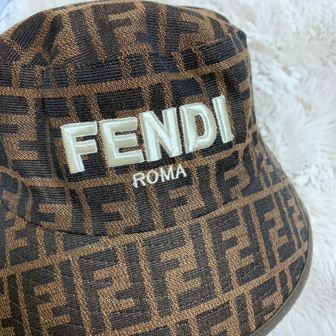 FENDI バケットハット　レディース