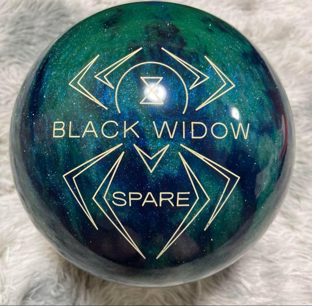BLACK WIDOW SPARE ボウリングボール　15ポンド