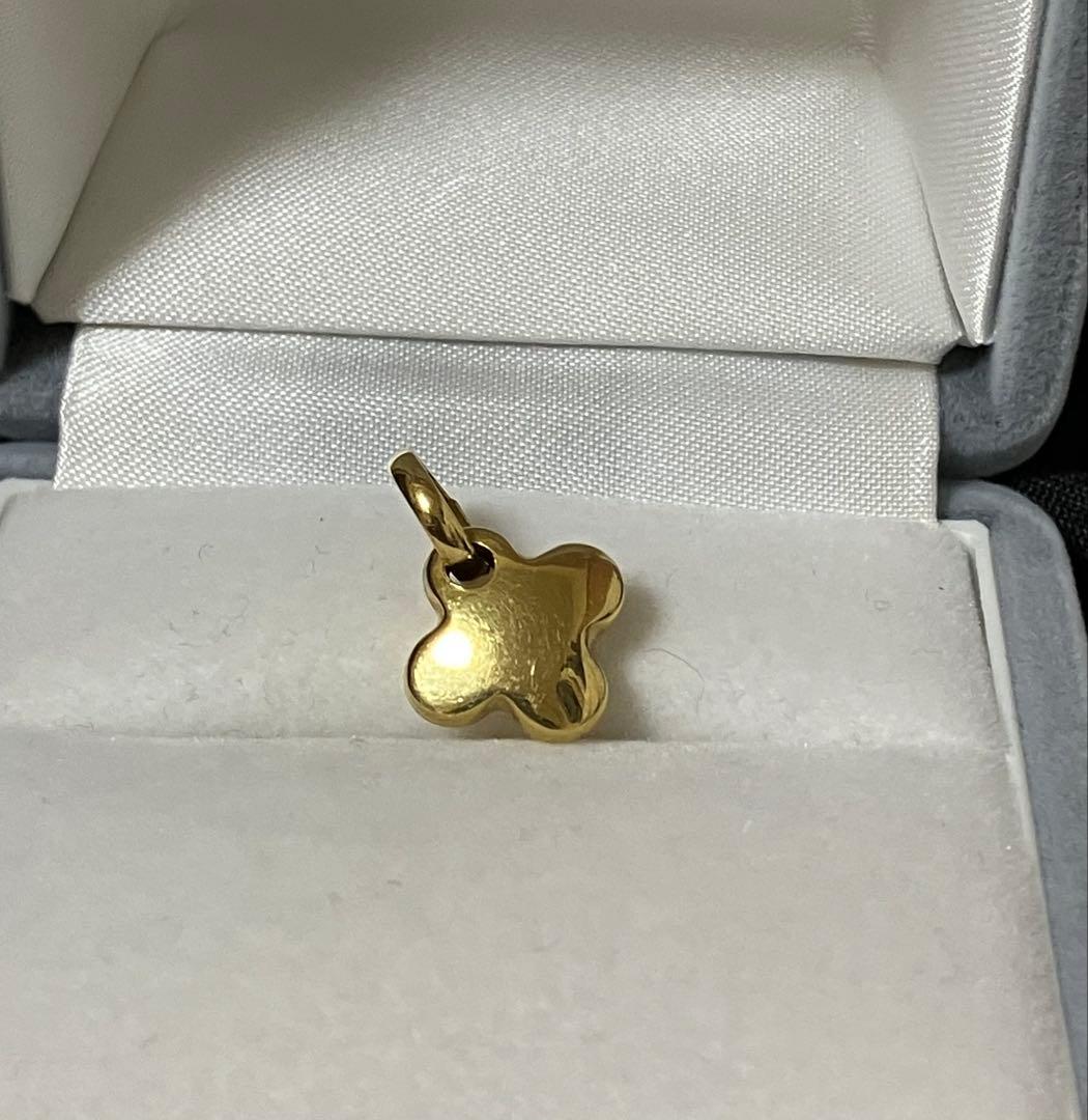 k18ゴールド クローバー型チャーム