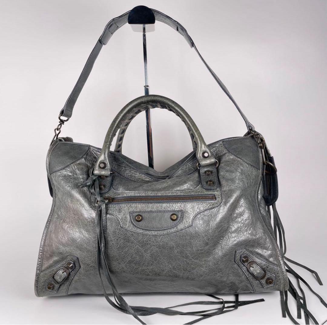 バレンシアガ　ハンド、ショルダーバッグ　2way グリーン　レザー